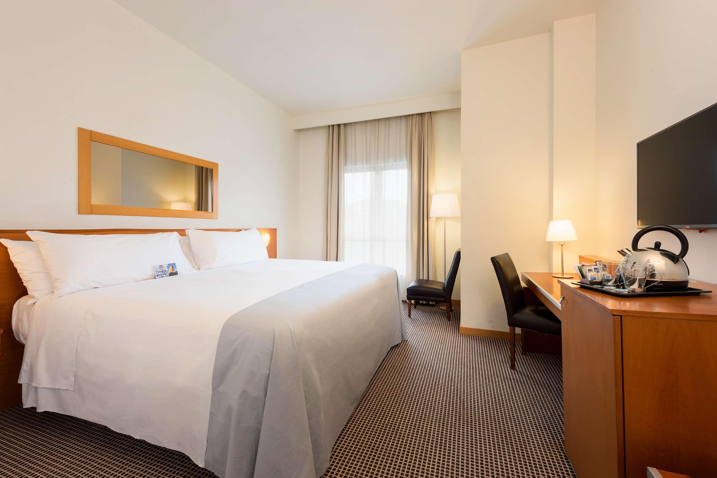 Hotel Zentral León Eksteriør billede