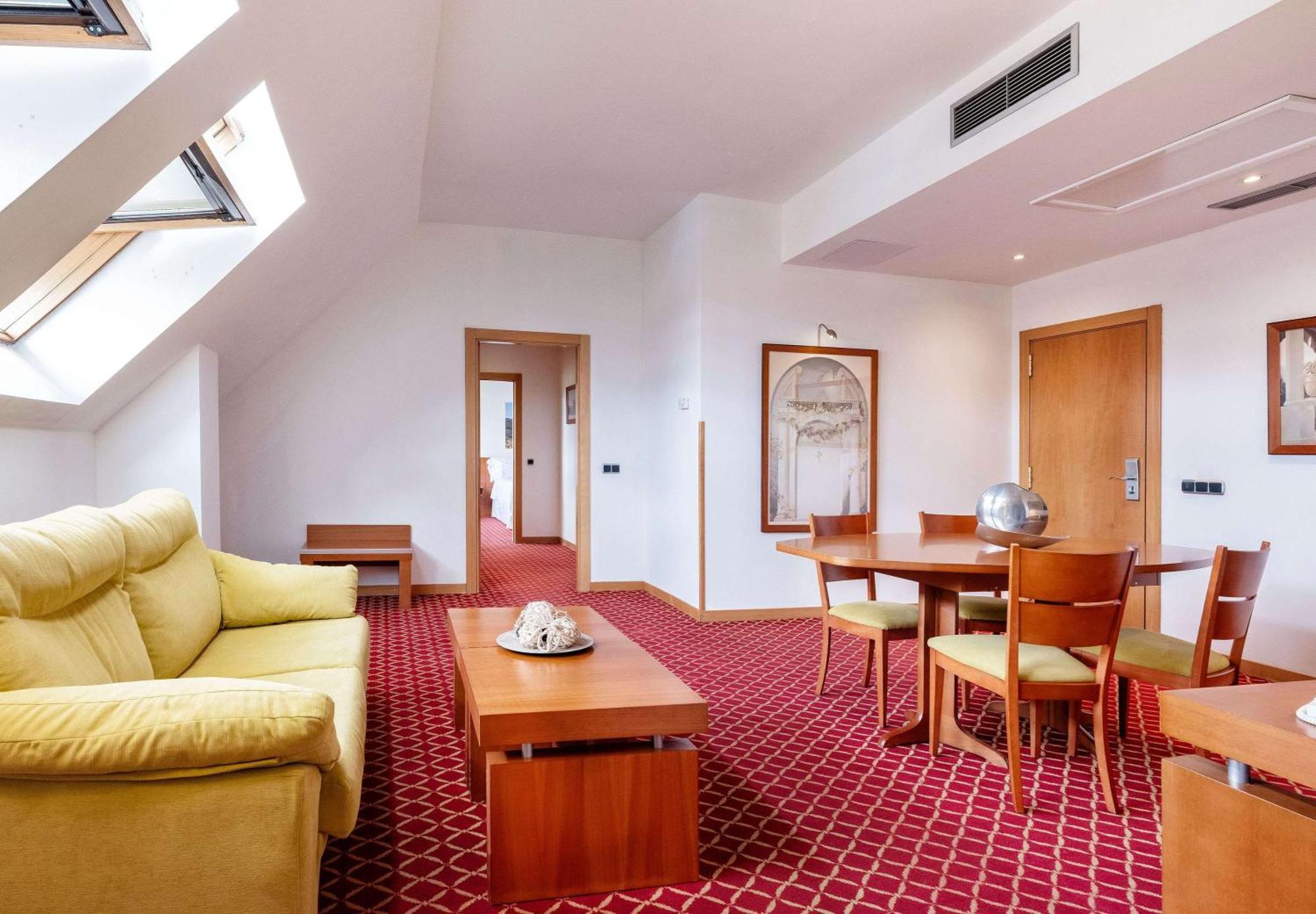 Hotel Zentral León Eksteriør billede
